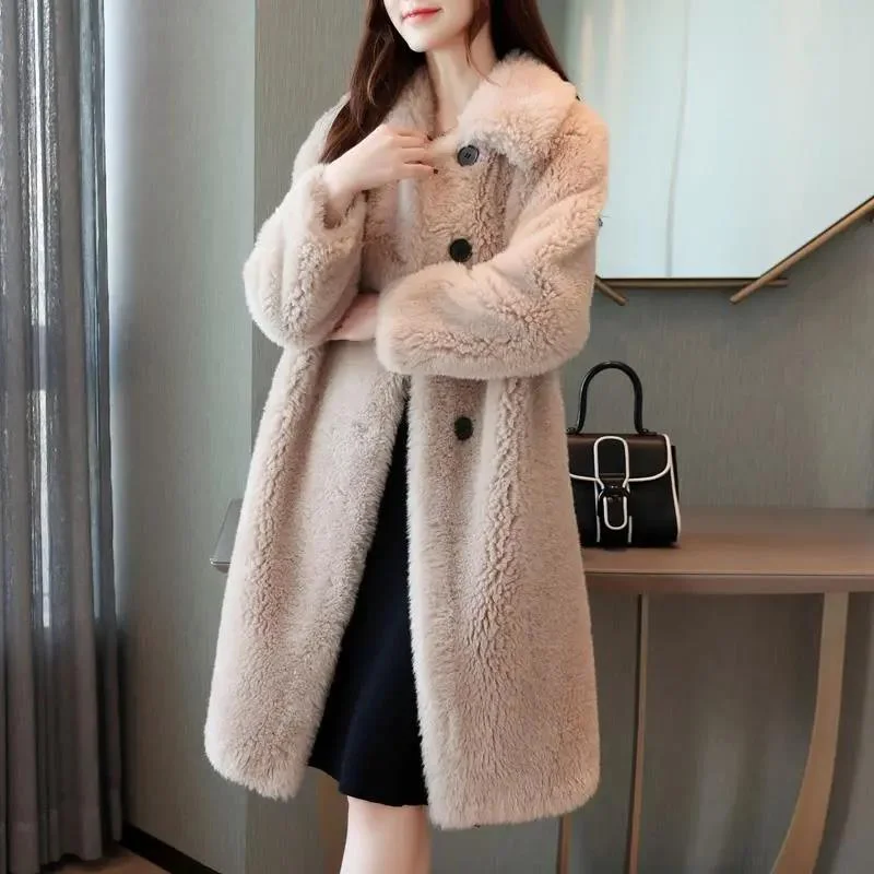 Medium Length Loose Lamb Wool Coat Thickened