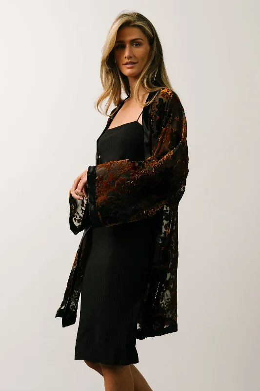 amal-velvet-kimono-black-multi