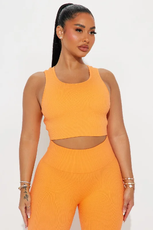 Beach Body Effortless Seamless Sports Bra - Tangerine