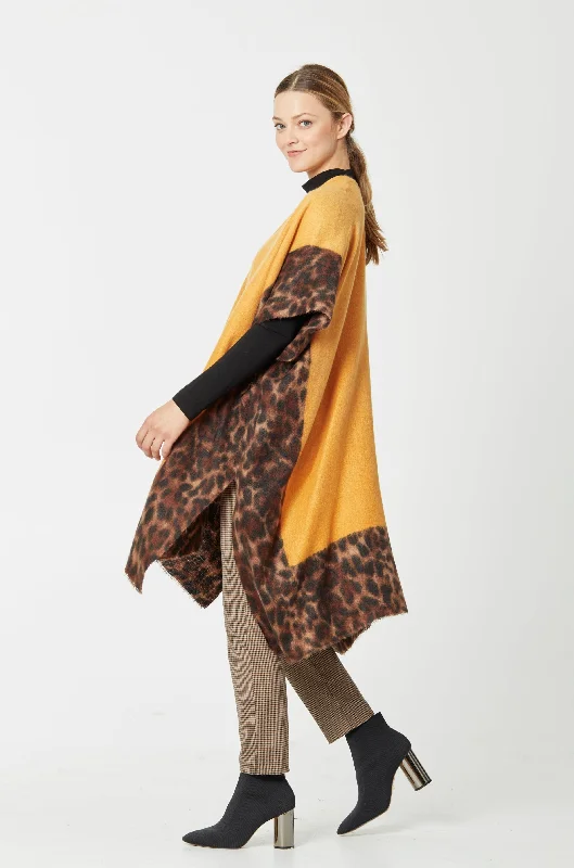 leopard-border-cozy-kimono