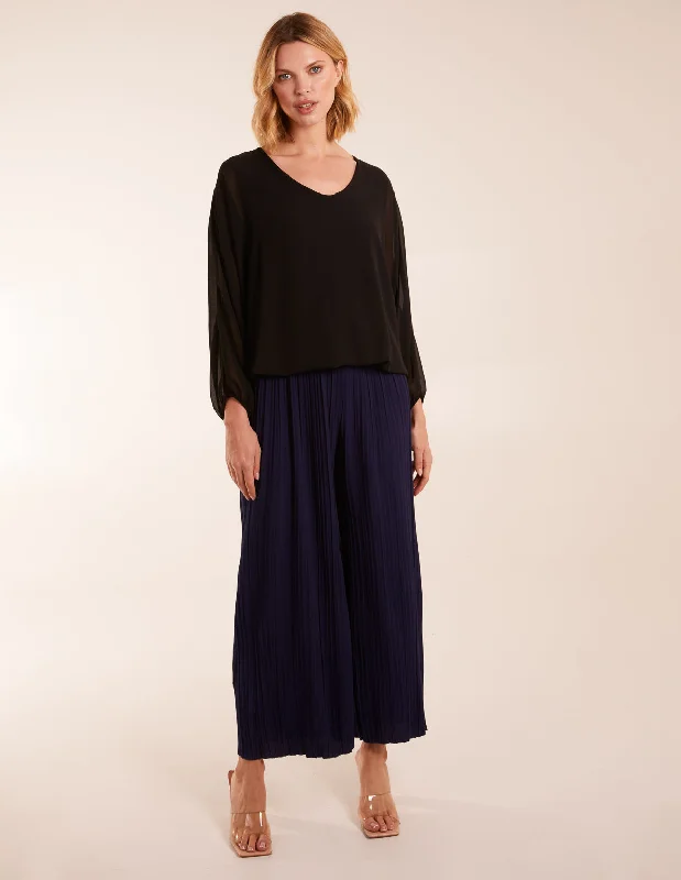 Wide Leg Pleated Trousers