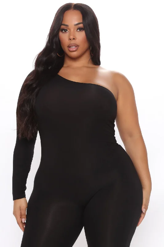 nova-season-long-sleeve-one-shoulder-jumpsuit-black