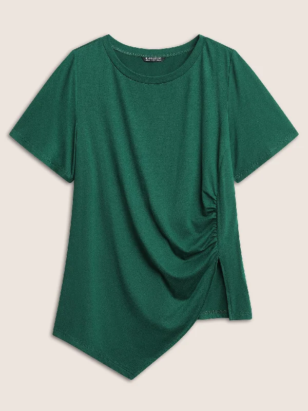 plain-gathered-split-asymmetrical-hem-t-shirt