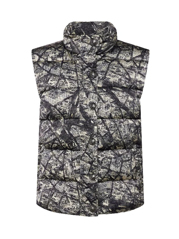 rae-puffer-vest-black-ecru-map-of-paris