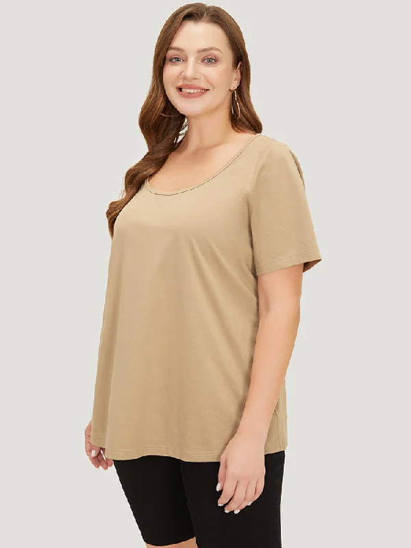 solid-scoop-neck-slightly-stretchy-regular-t-shirt